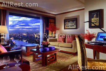 Royal Orchid Sheraton Hotel 9